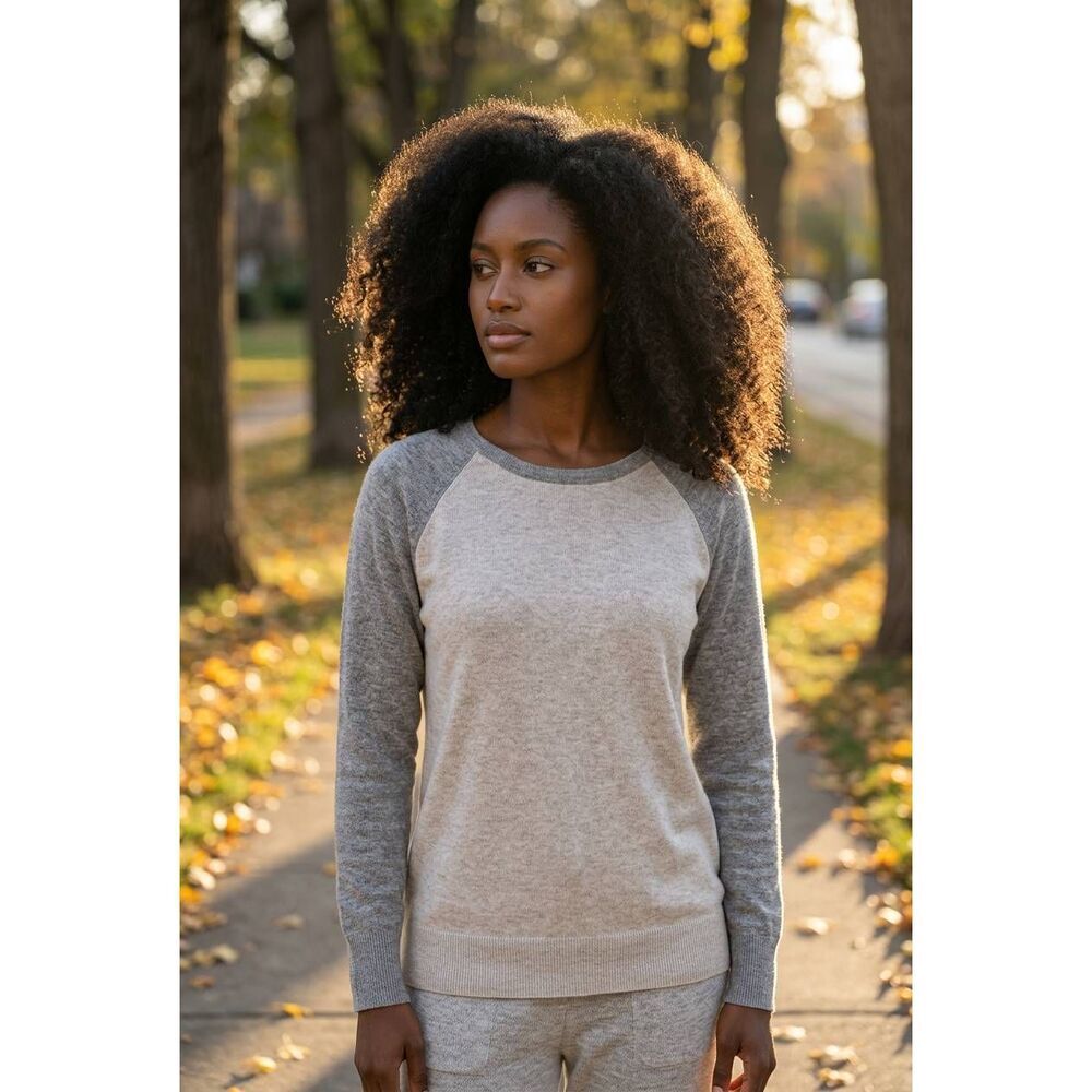 🇬🇪🔹️Bass Gray & Metallic Silver Floral Knit Long Sleeve Sweater Large